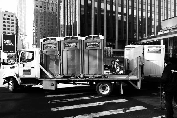 Best Best portable toilet rental  in Parma, OH